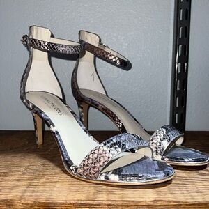 Kenneth Cole women’s heels